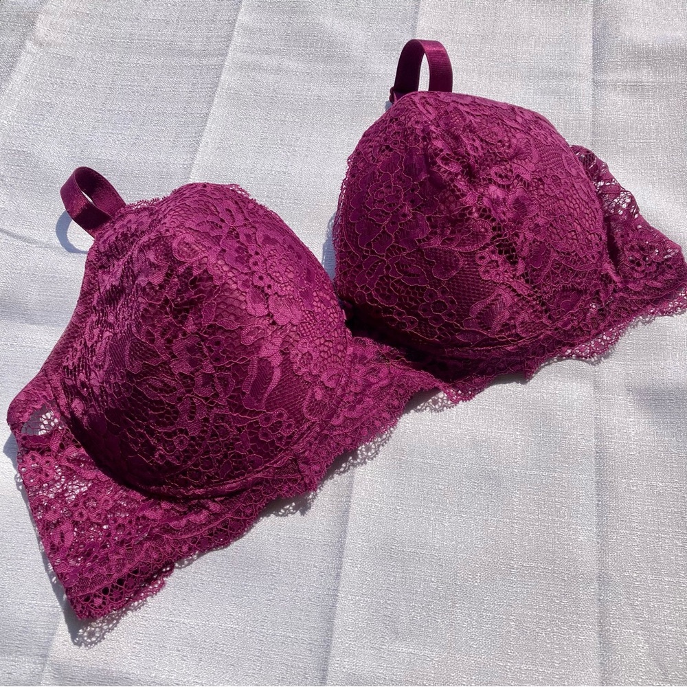 Luxurious Purple Lace Bra with Molded Cups